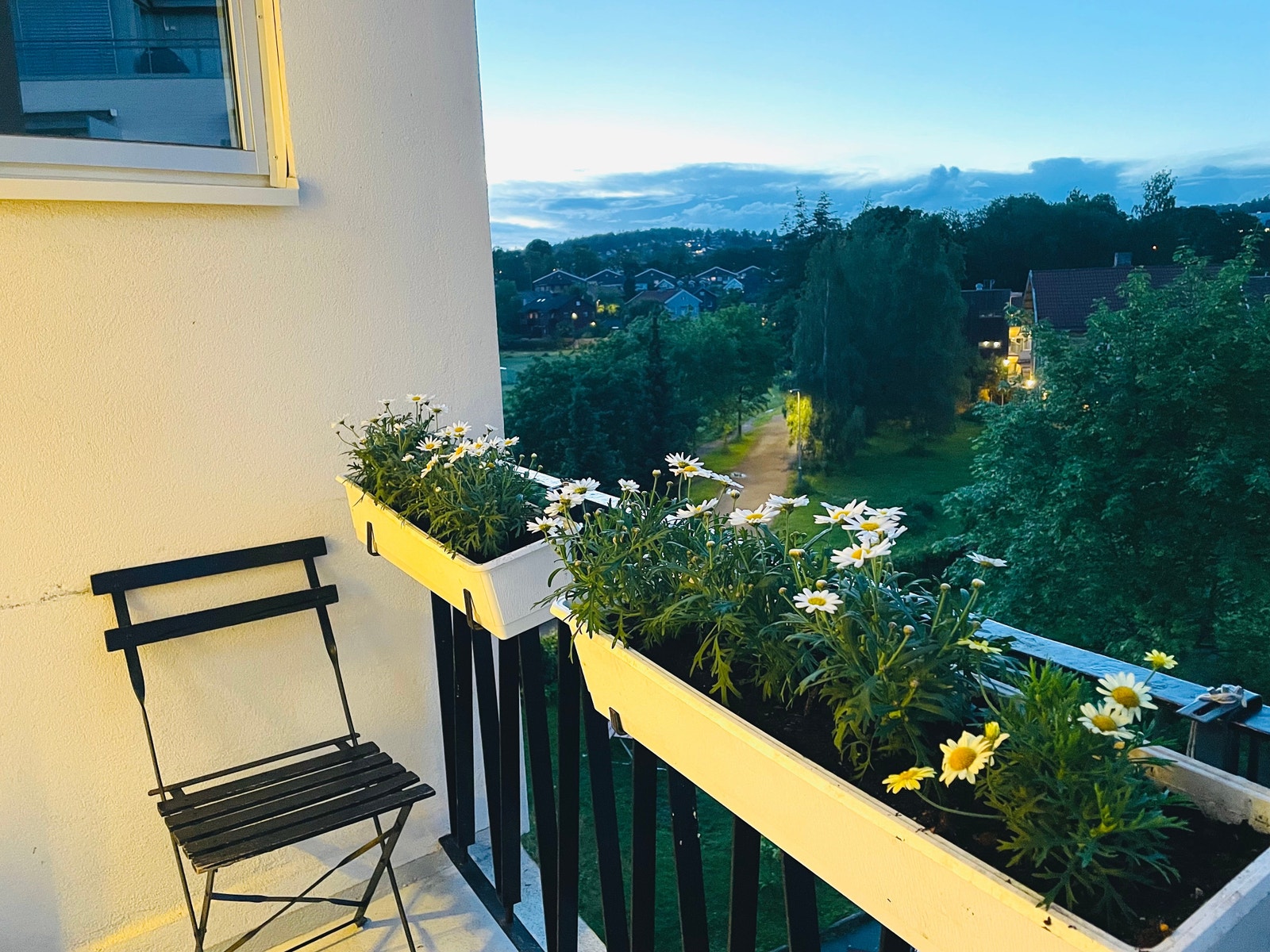 Balkong i enden av korridor Galleribilde