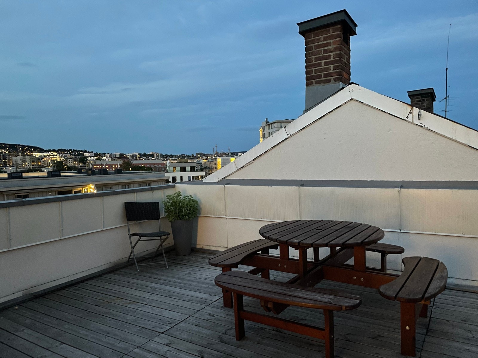 En av to takterasser Galleribilde