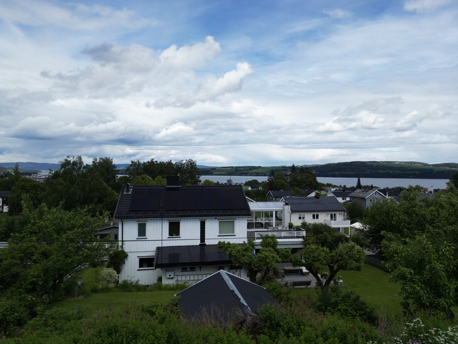 Dronefoto fra tomt