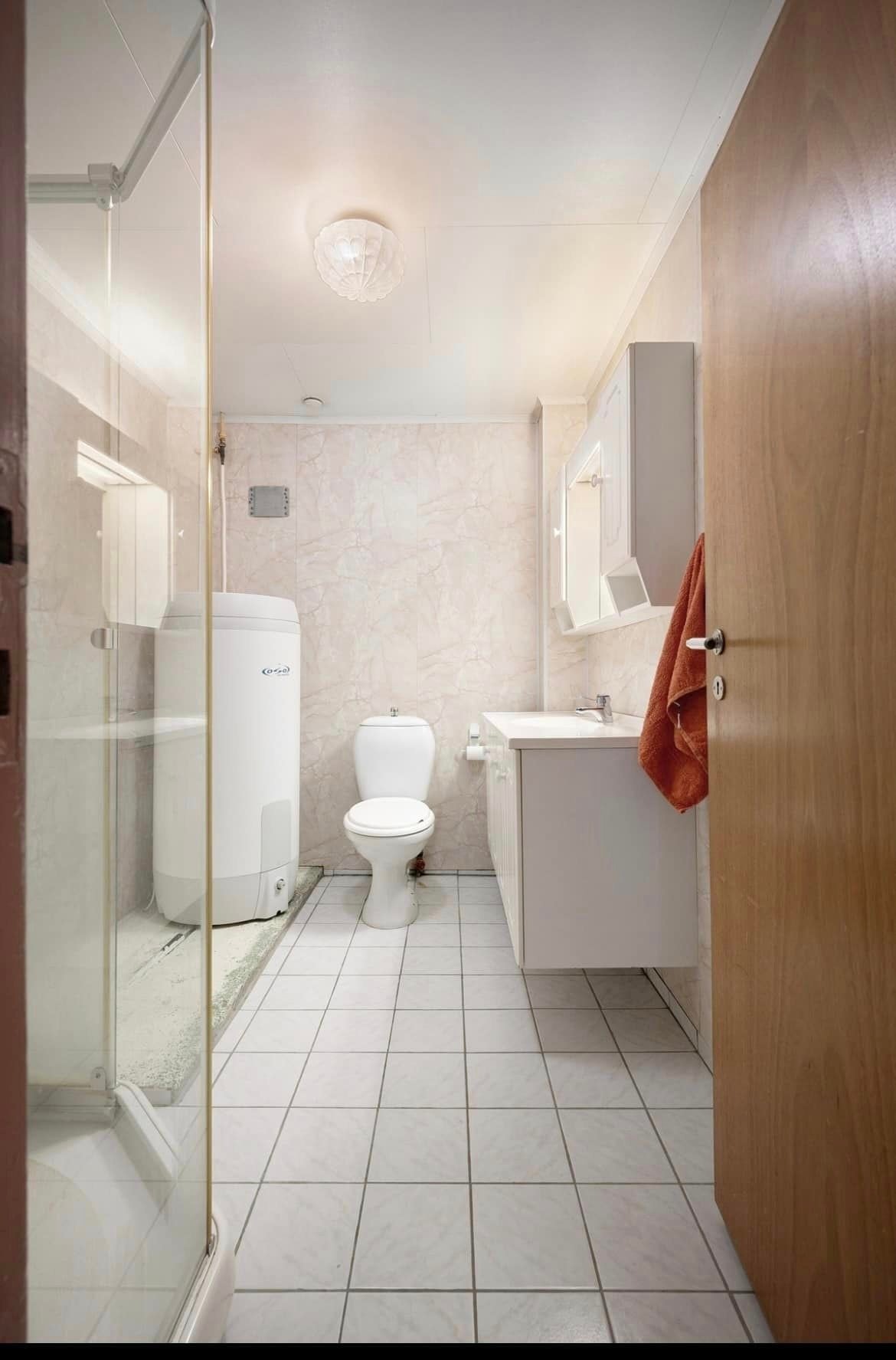 Bad nede Galleribilde