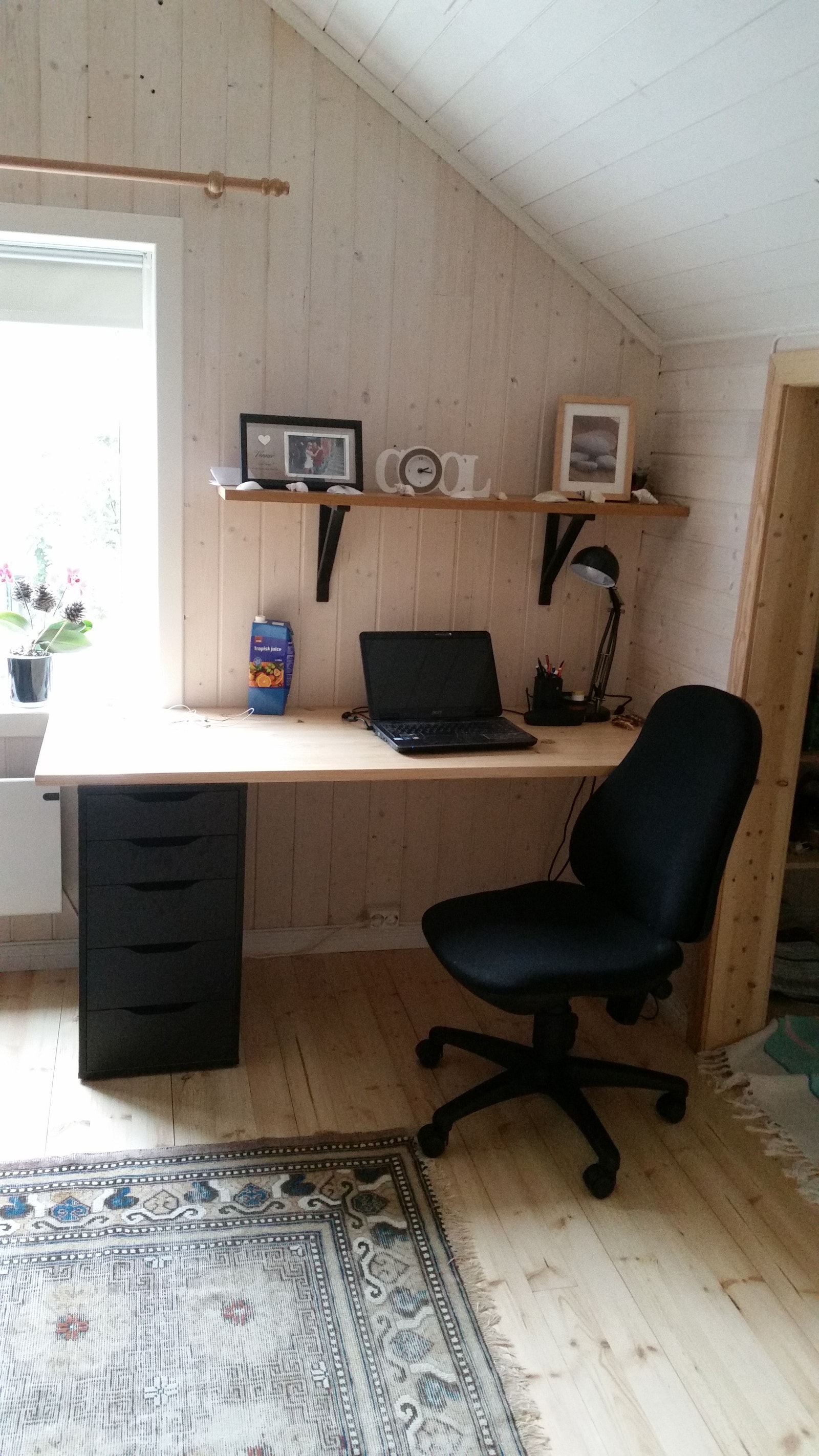 2. floor living & sleeping room Galleribilde