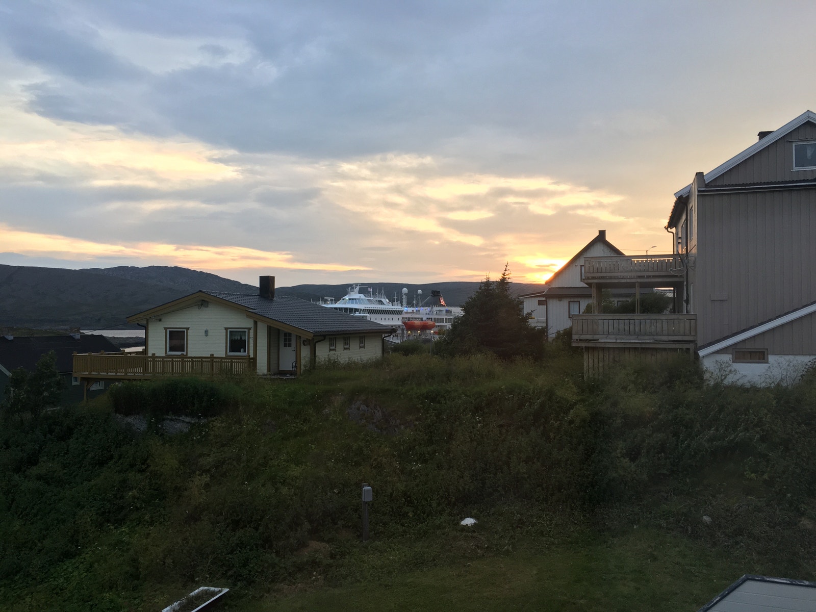 view from second floor kitchen window to Hurtigruten pier Galleribilde