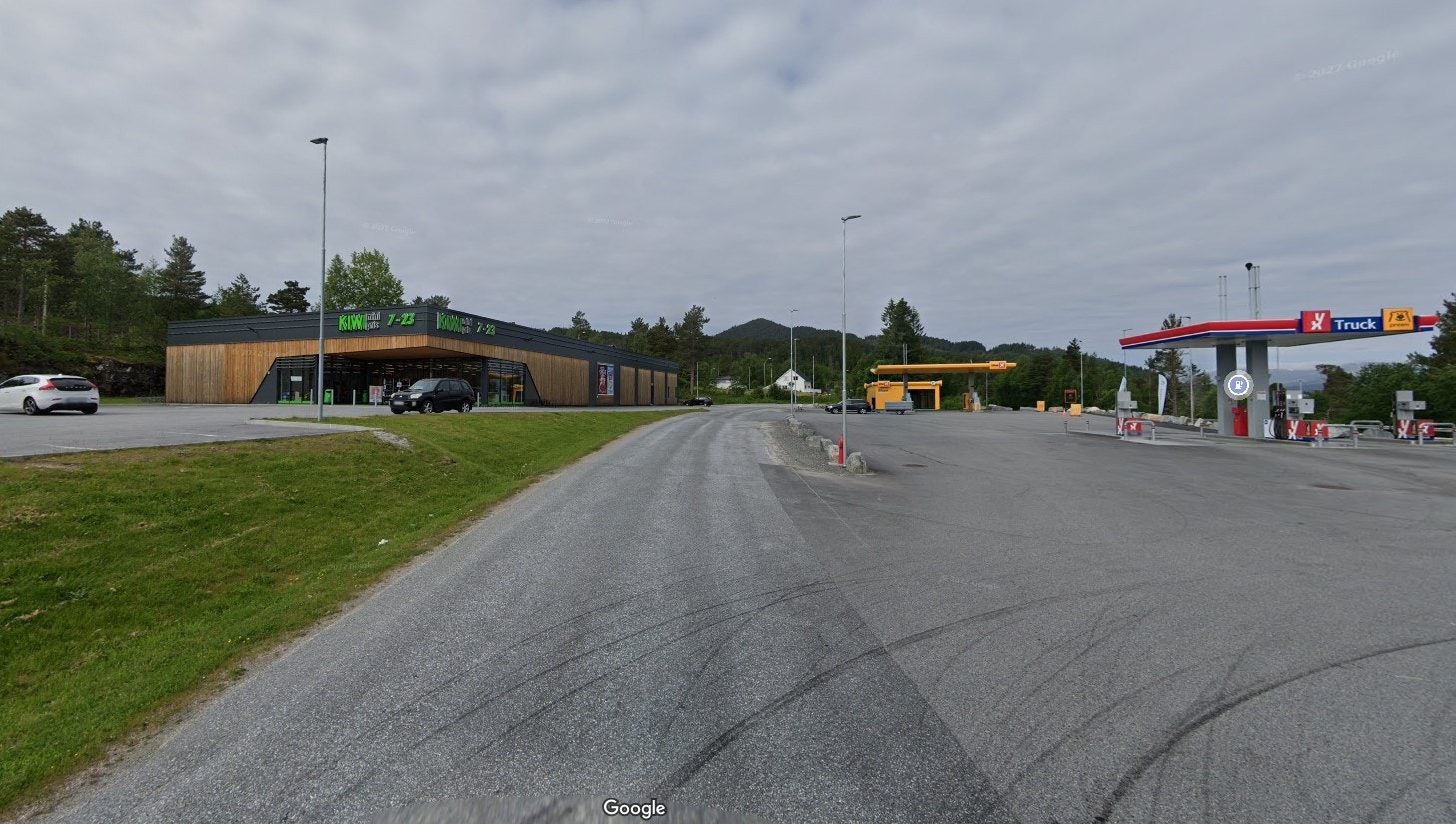 Matbutikk ligger like ved Galleribilde