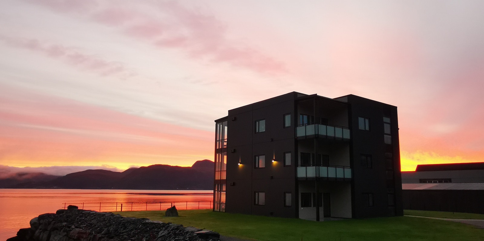 Solnedgang Galleribilde