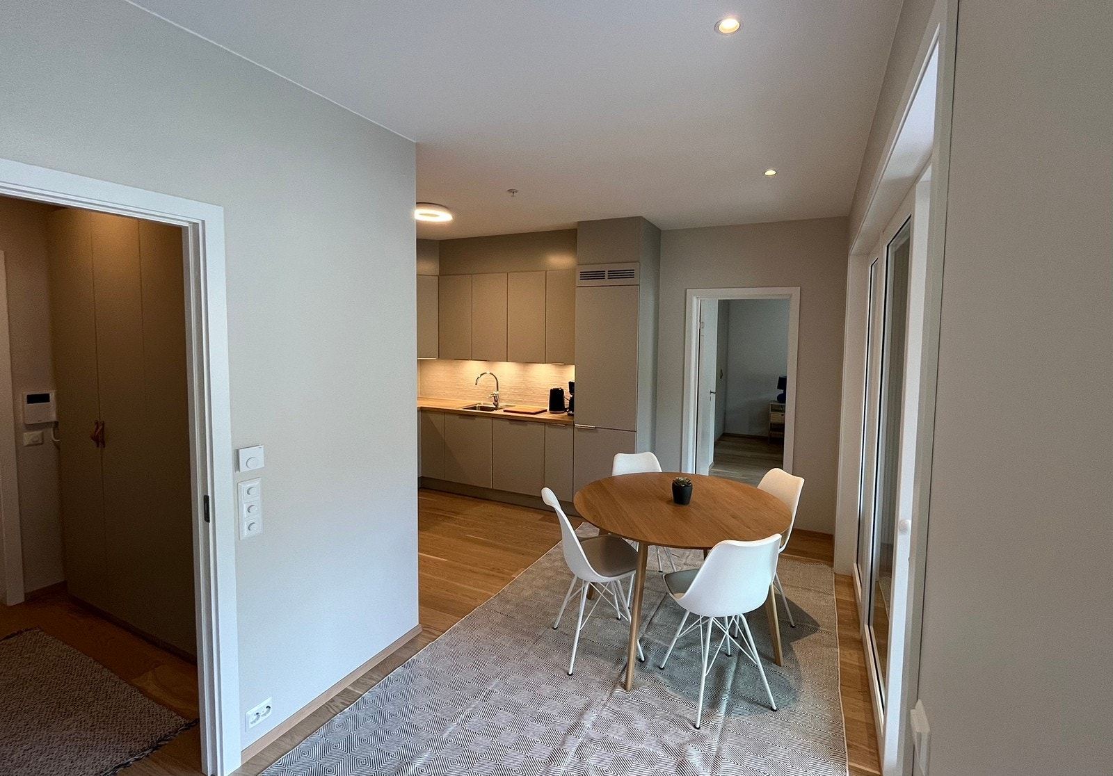 Stue/kjøkken Galleribilde