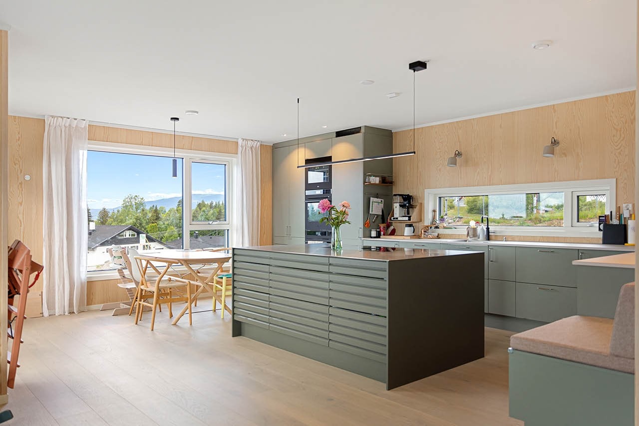 Foto fra kundetilpasset Hus1 - Alle boligene får romslig stue og kjøkken, kunde har endret planløsning for endra større kjøkken Galleribilde