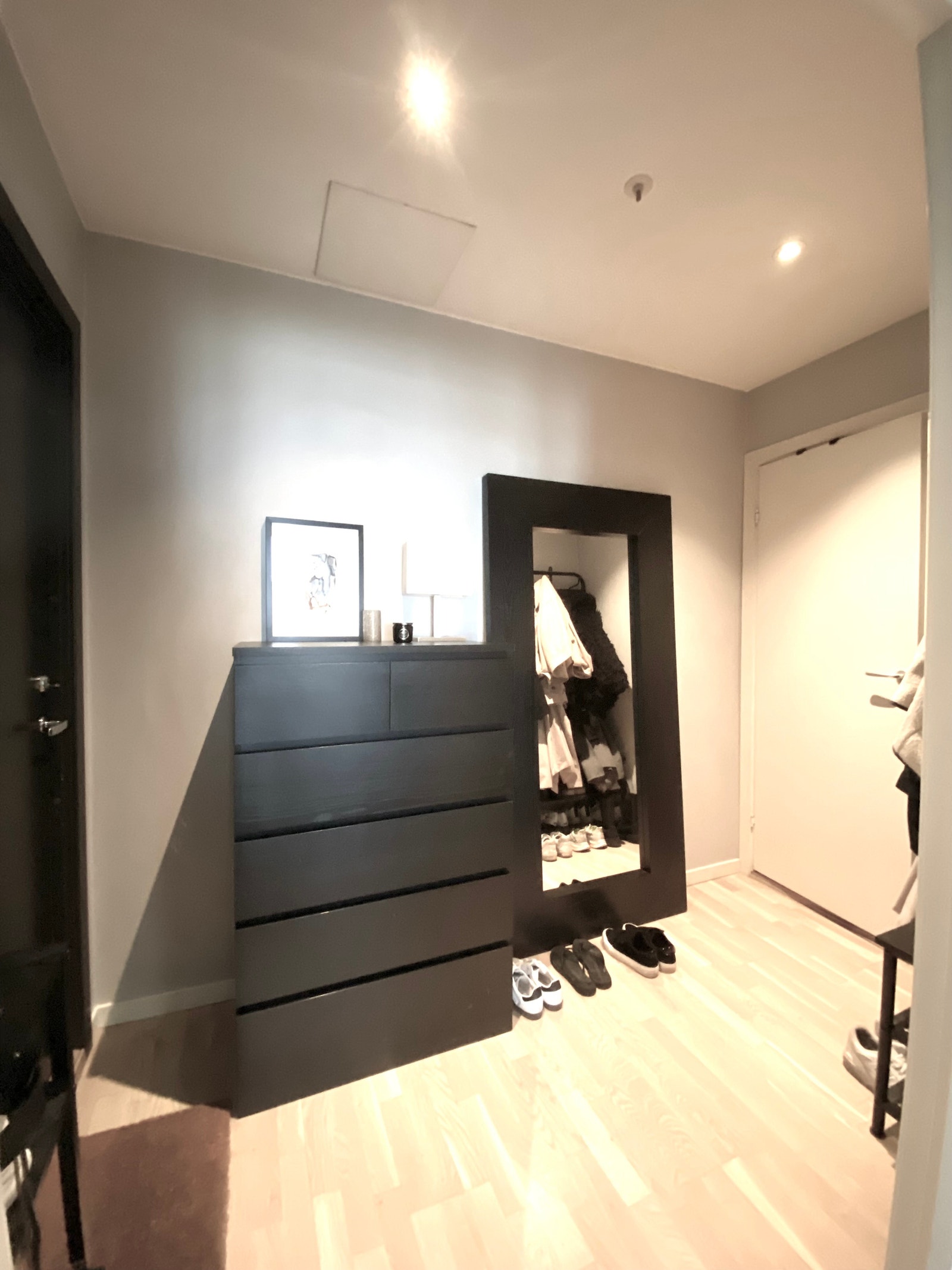 Lys og trivelig entre Galleribilde