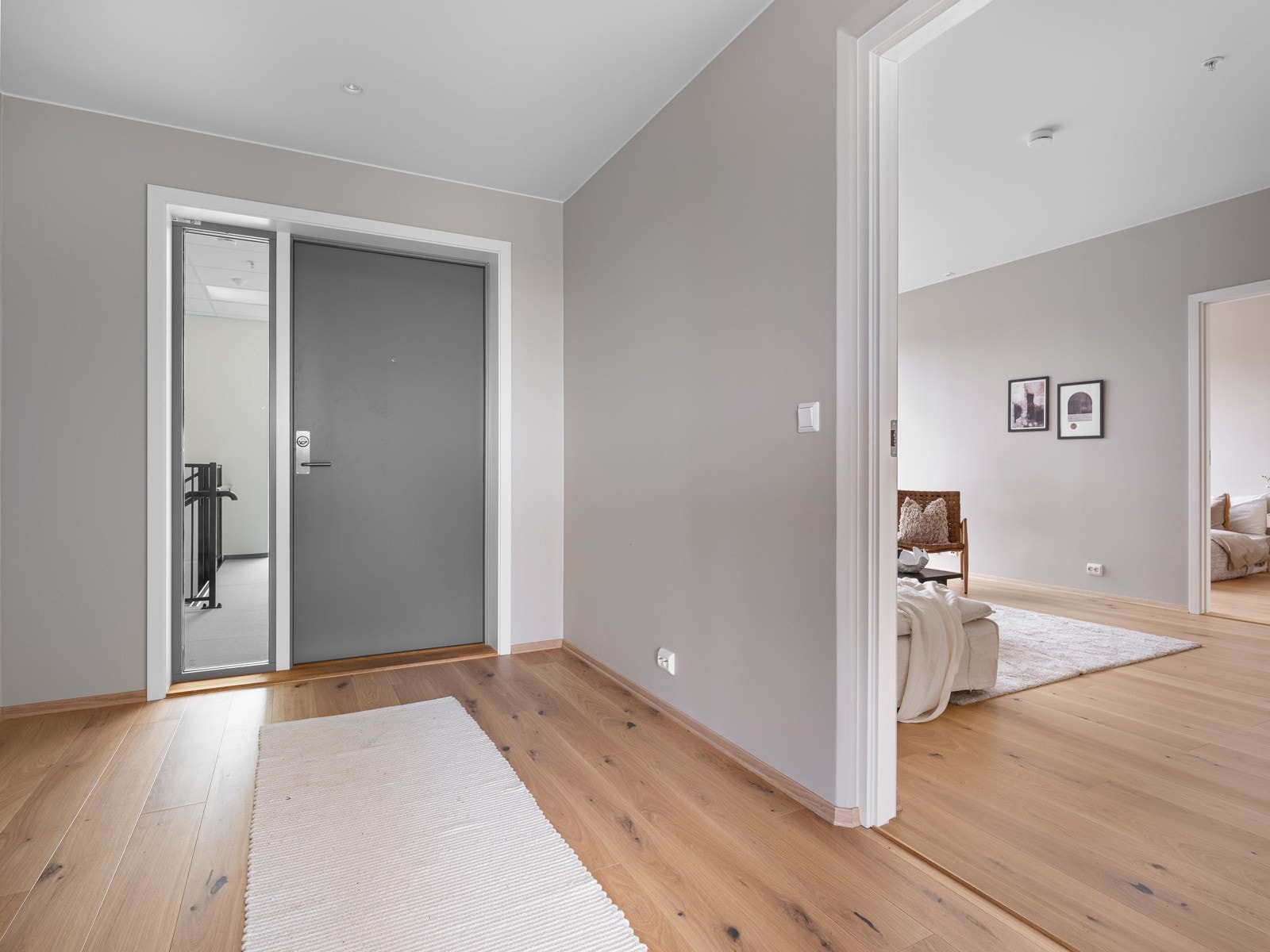 Entreen er av god størrelse og god plass til garderobeløsning. Galleribilde