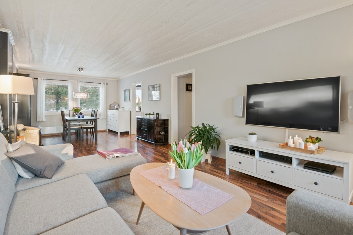 Stue. Bilde fra tidligere boligannonse. Galleribilde