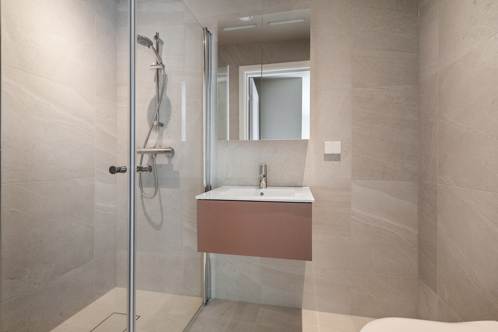 Lyst og pent bad. Galleribilde