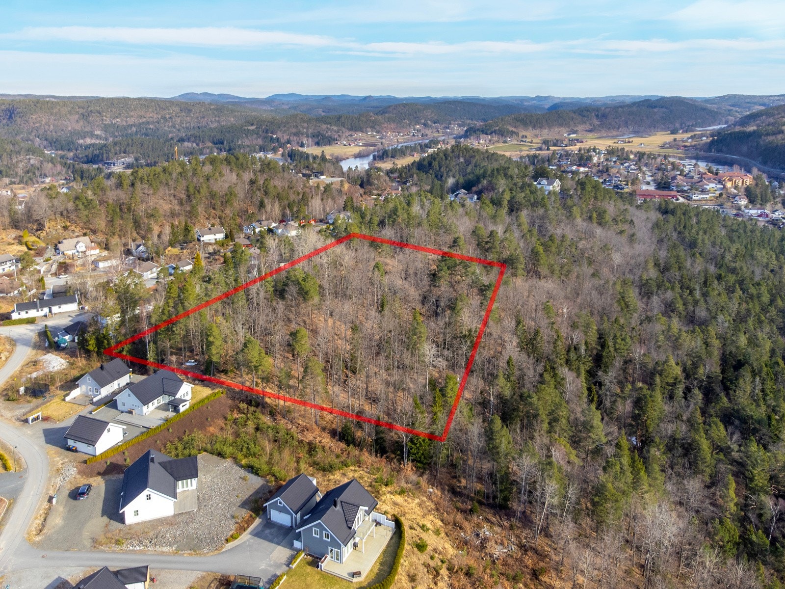 Eiendommen er presentert av Jan Terje Øygarden, Eiendomsmegler MNEF - Meglerhuset & Partners AS Galleribilde