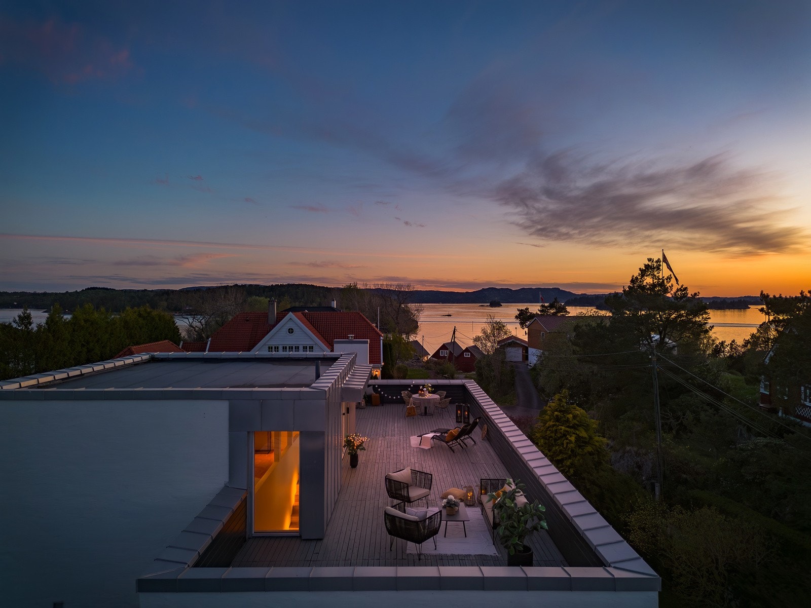 Nyt hver eneste solnedgang, for her har du panoramautsikt Galleribilde