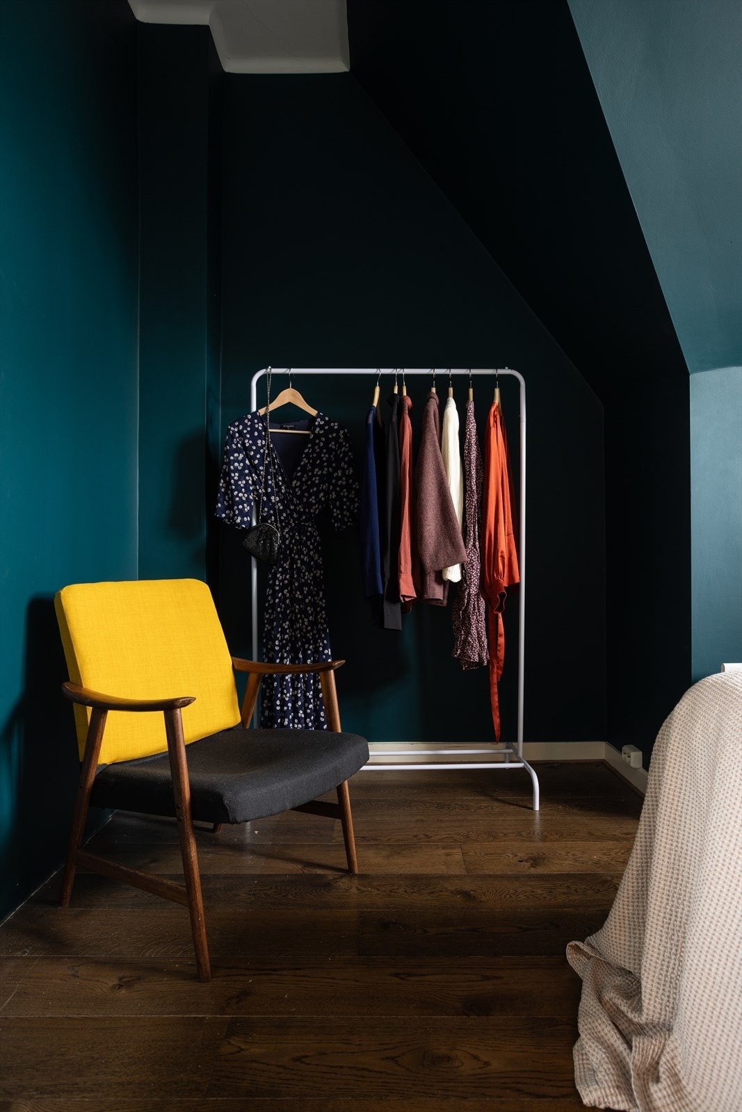 Det er i tillegg god plass til diverse garderobeløsninger, samt øvrig innredning. Galleribilde