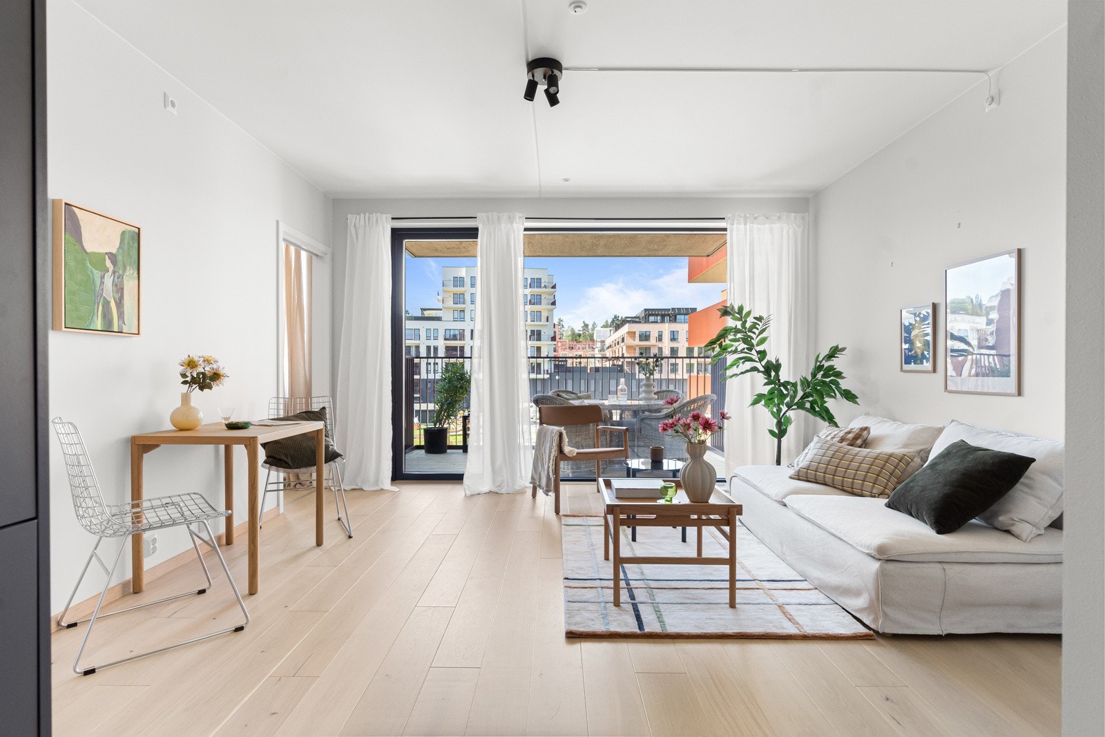 Daglig leder og eiendomsmegler Petter Eia Haavi presenterer Rådmann Paulsens gate 54! Galleribilde