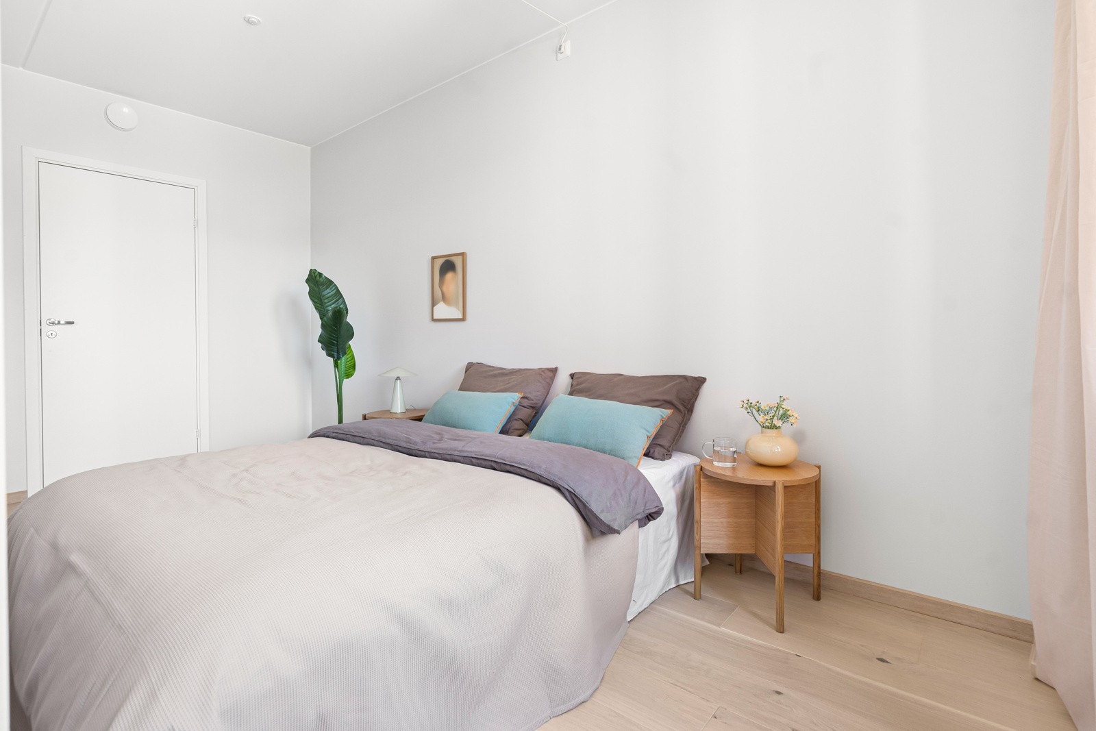 Soverommet vender mot rolige omgivelser - her sover du helt uforstyrret. Galleribilde