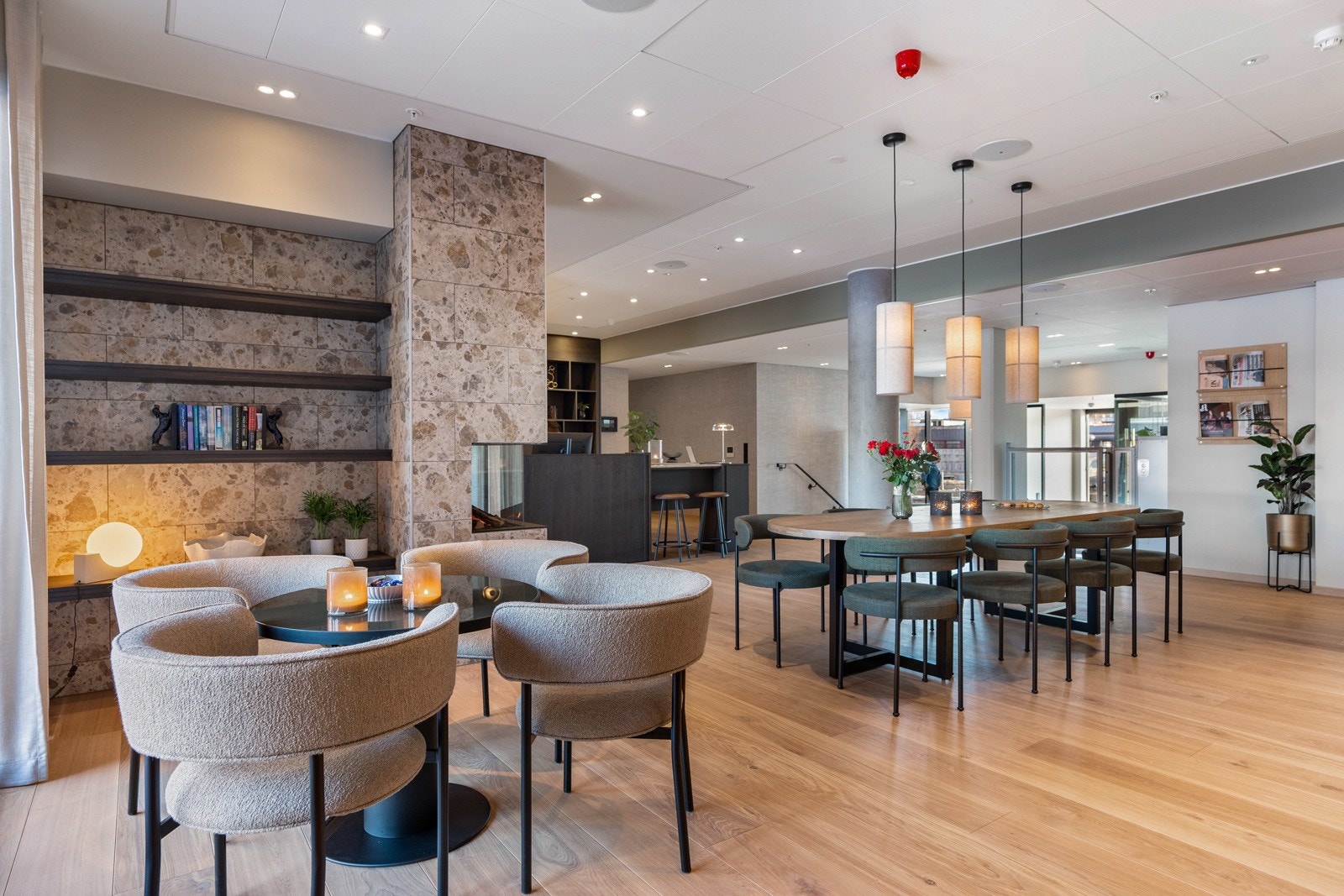 Serviceområdet er på ca. 600 kvm som beboerne har eksklusiv tilgang til. Galleribilde