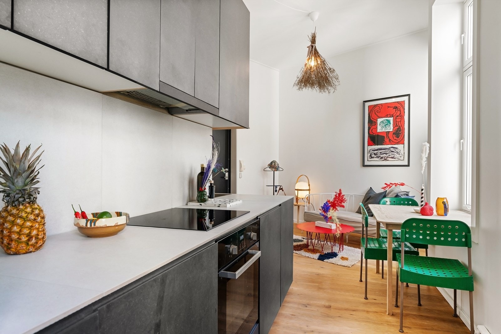 Pent, praktisk kjøkken med plass til det man trenger! Galleribilde
