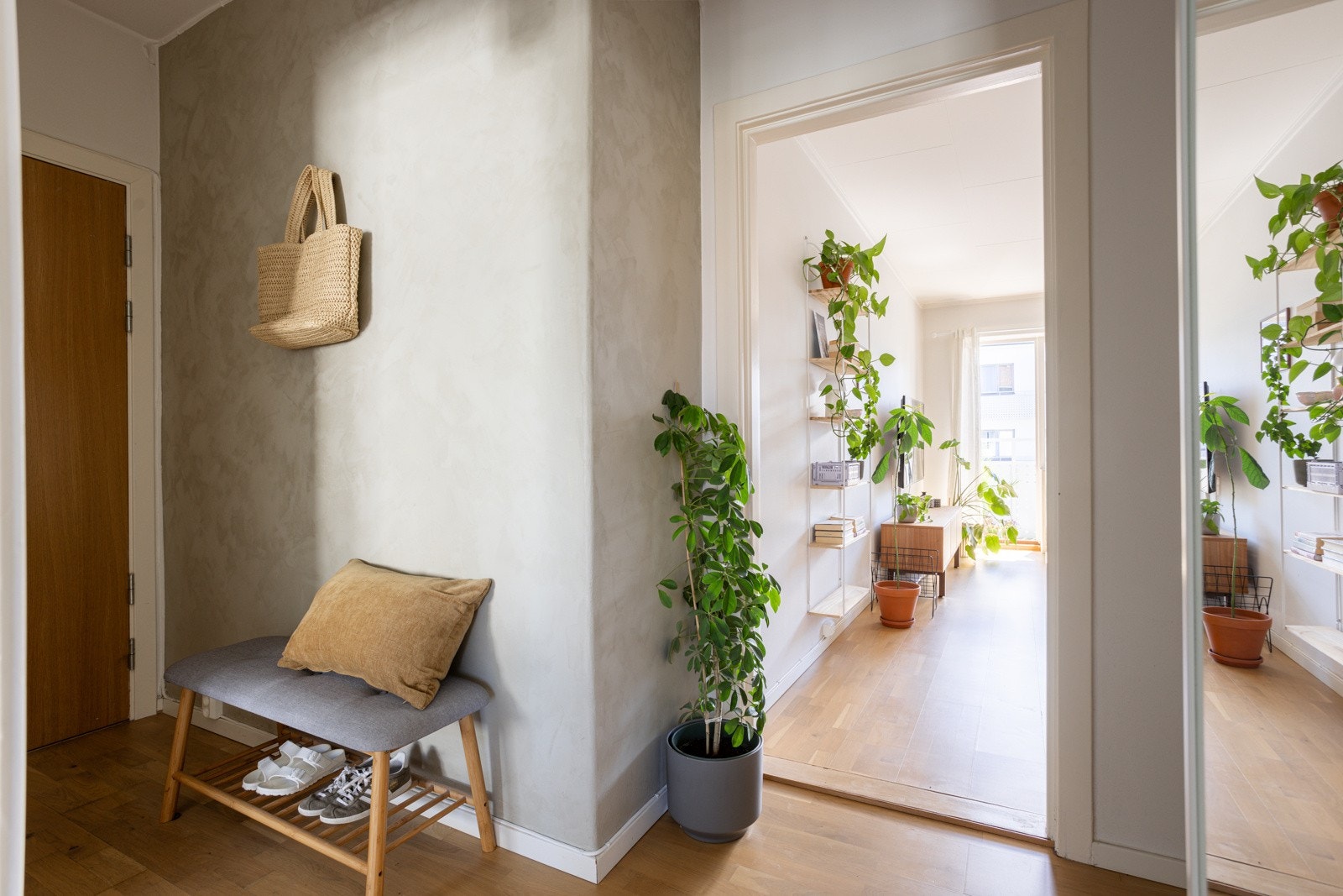 Pen entre som umiddelbart gir deg et godt førsteinntrykk av dette hjemmet. Galleribilde