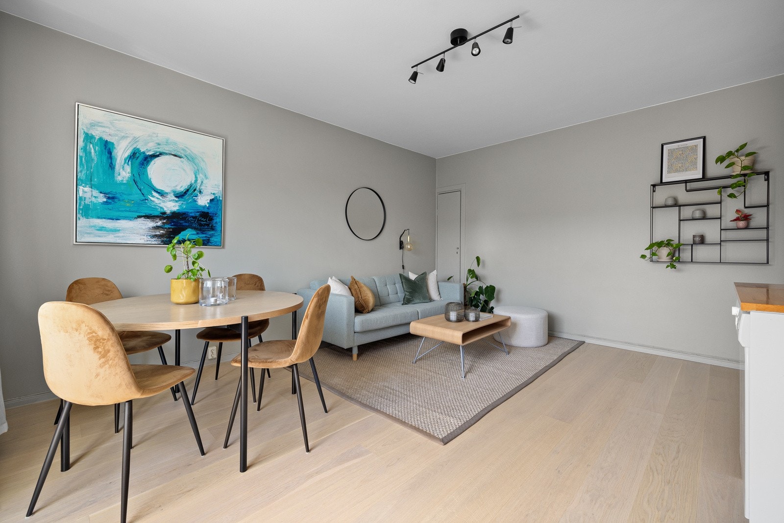 Optimal planløsning med luftig og god romfølelse hvor hver eneste kvadratmeter er godt utnyttet. Galleribilde