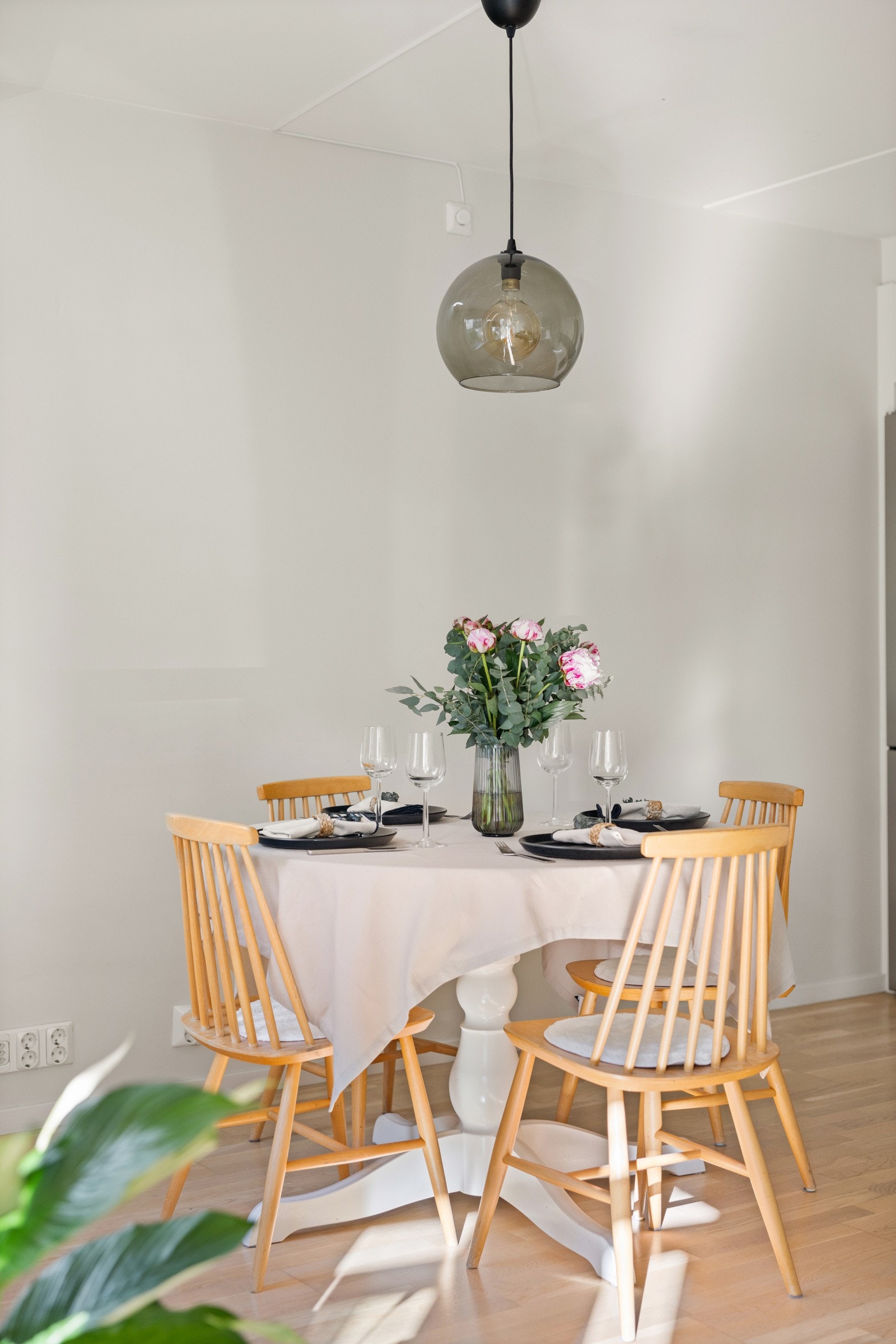 God plass til å invitere venner og familie til hyggelig lag. Galleribilde