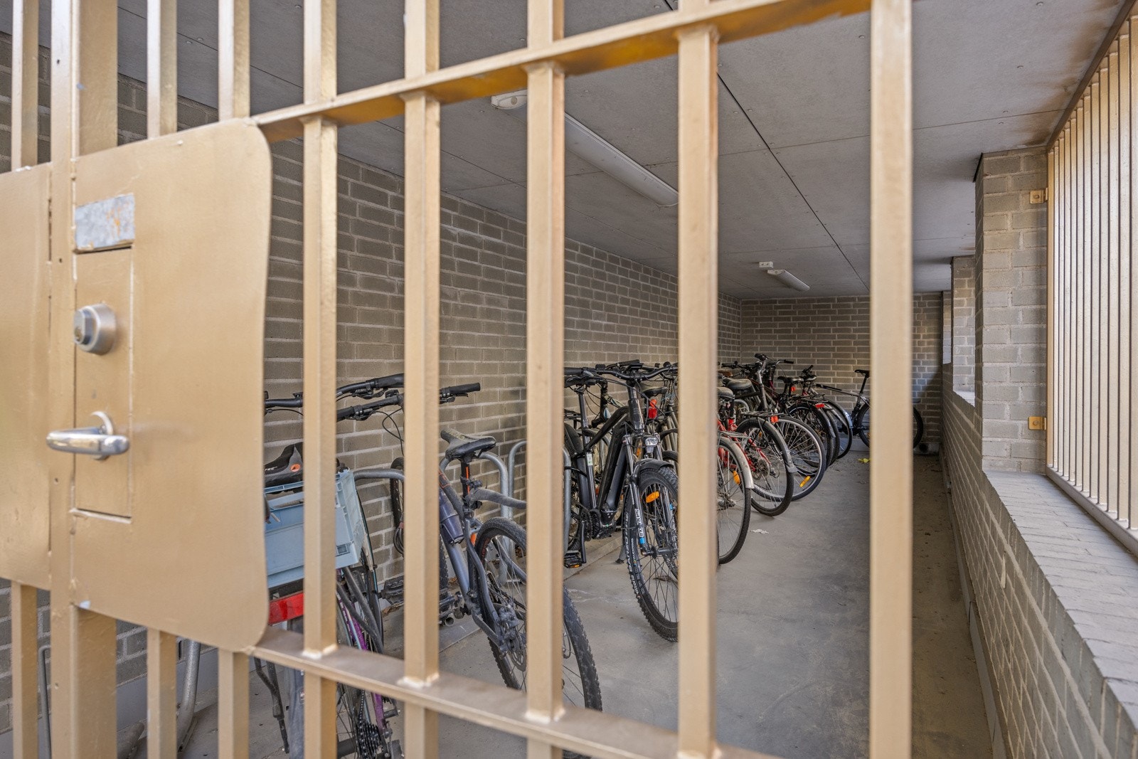 Utvendig sykkelbod. Galleribilde
