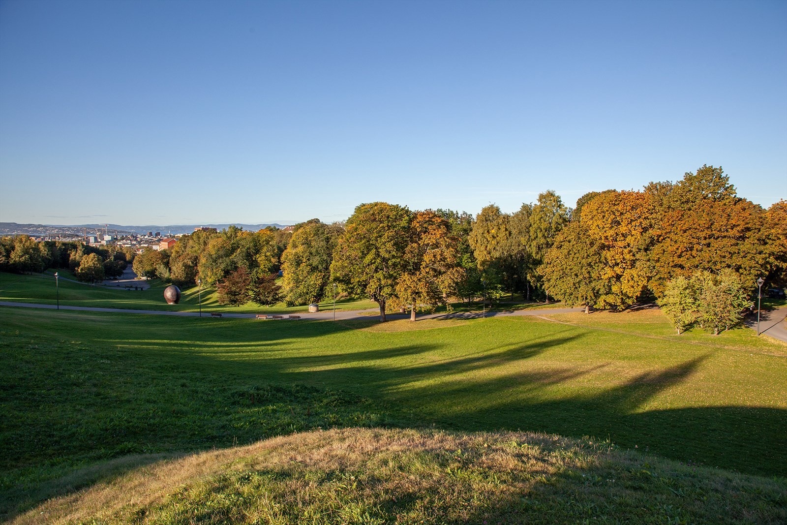 Det kort vei til fantastiske Torshovdalen, hvor kan du nyte mange fine vinter- og sommerdager! Galleribilde