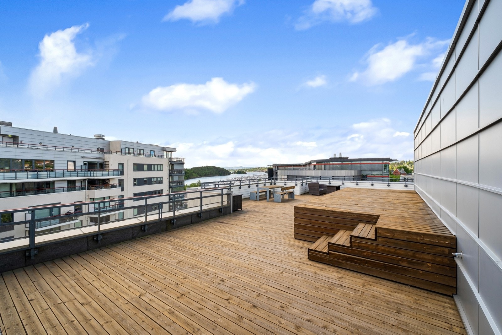Stor felles takterrasse Galleribilde