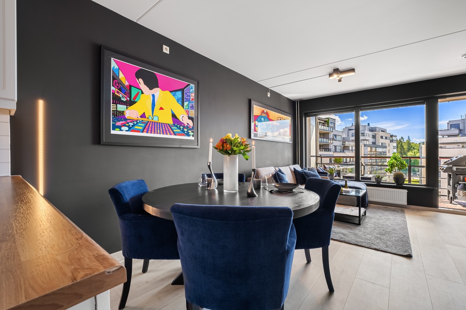 Spisestueplass i stuen Galleribilde