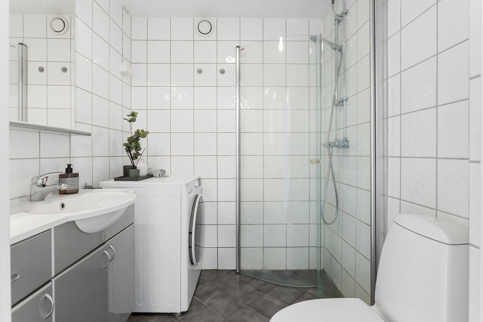 Flislagt baderom fra 2003 Galleribilde