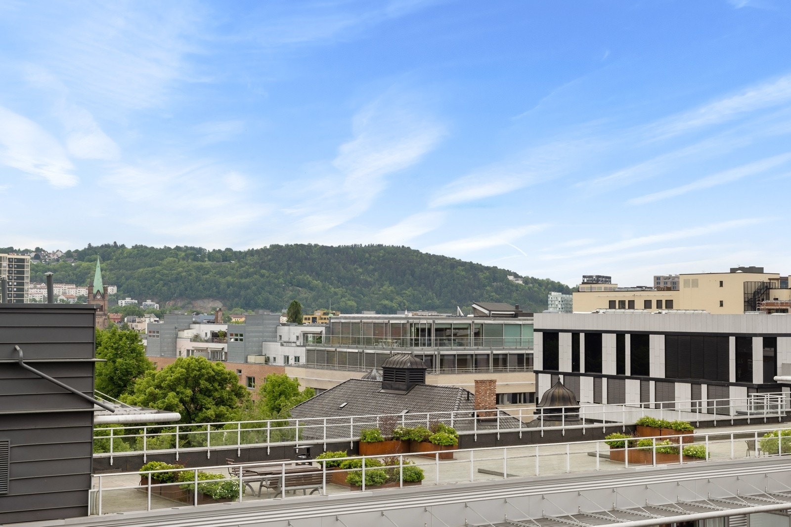 Utsikt fra terrassen. Galleribilde