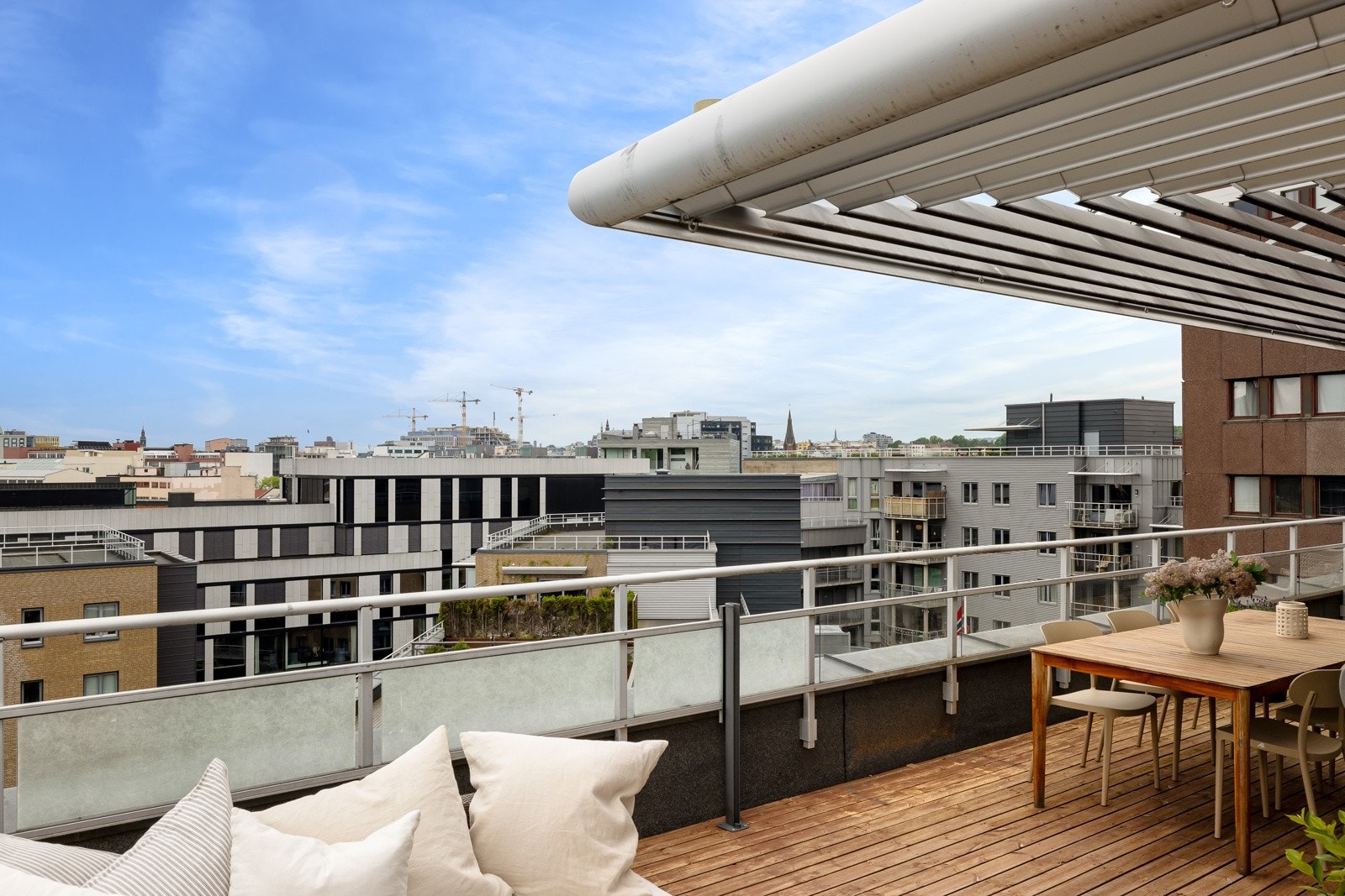 Terrasse. Galleribilde