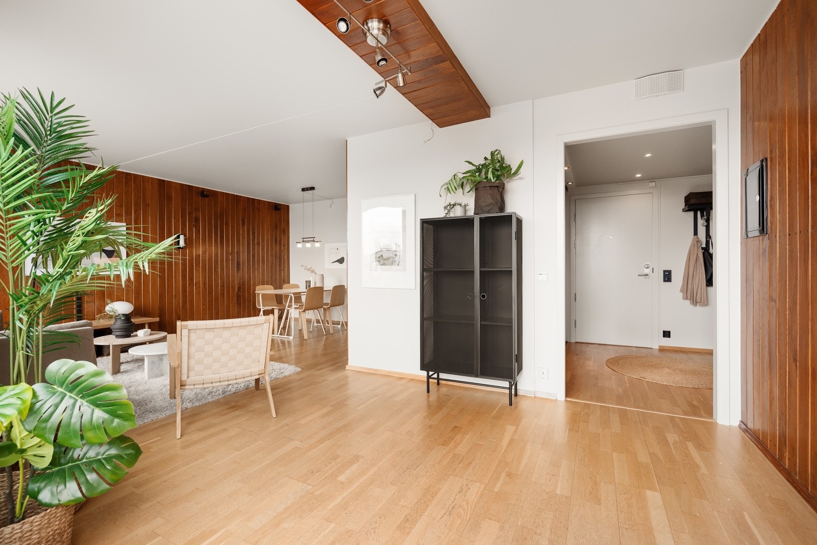 Stue og hall. Galleribilde