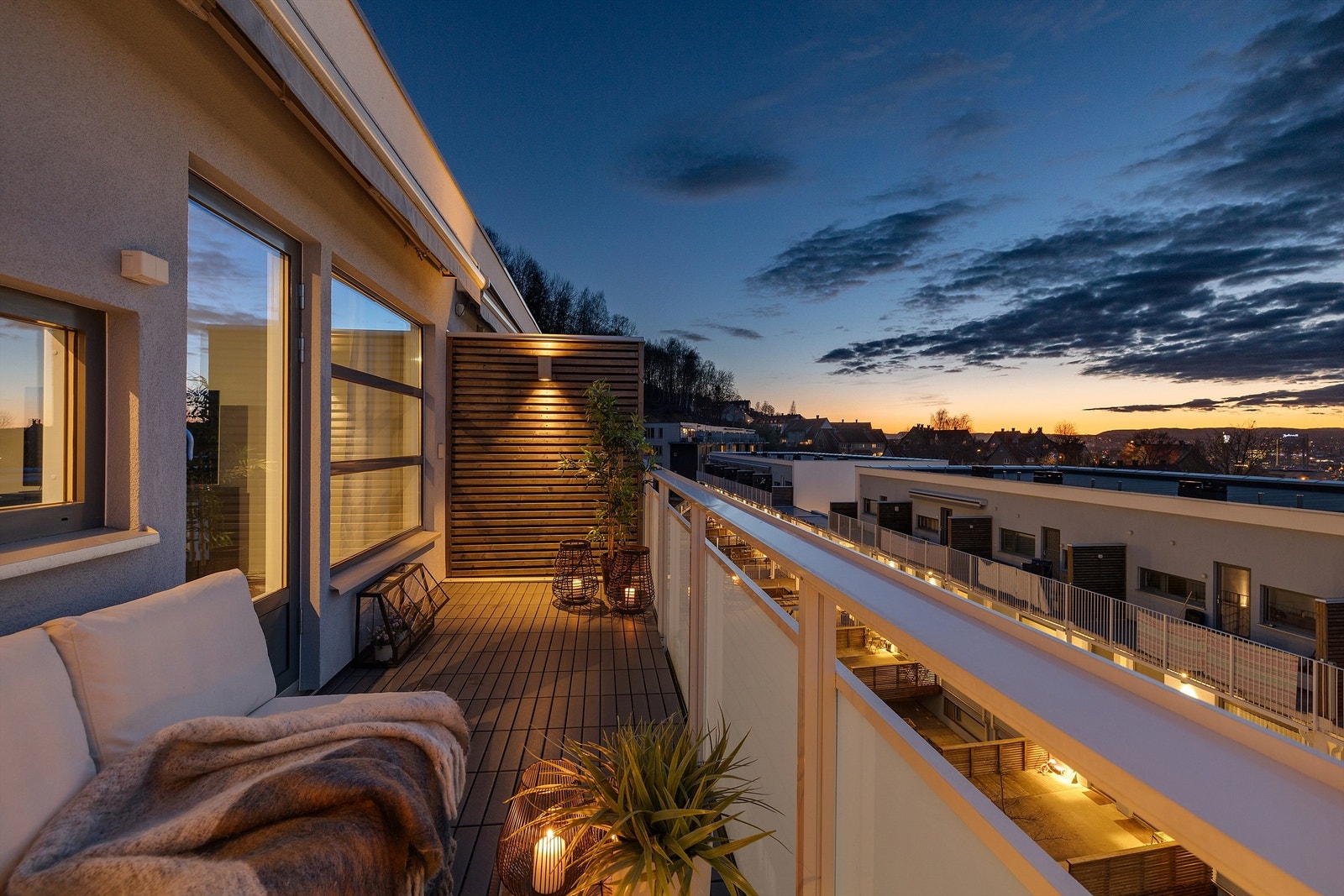 Her kan du nyte utsikten på sene sommerkvelder. Galleribilde