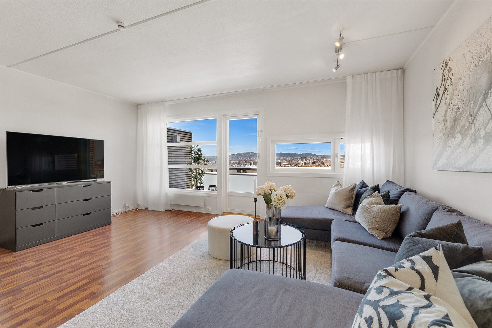 Boligen sogner til Ekeberg skole og ligger i et rolig og barnevennlig område. Galleribilde