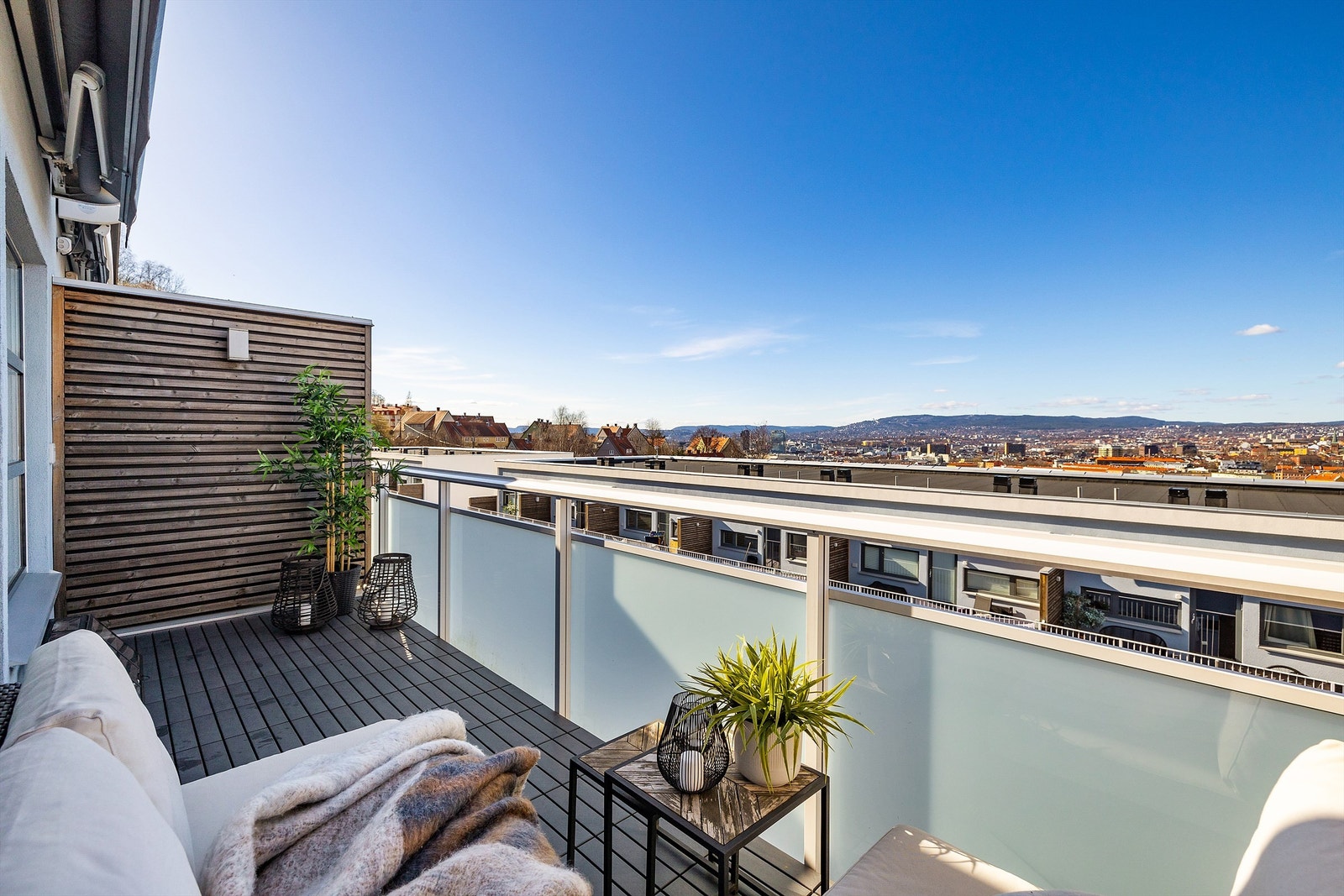 Velkommen til Valhallveien 13 - Presentert av André Gartland Hoff v/Krogsveen. Galleribilde