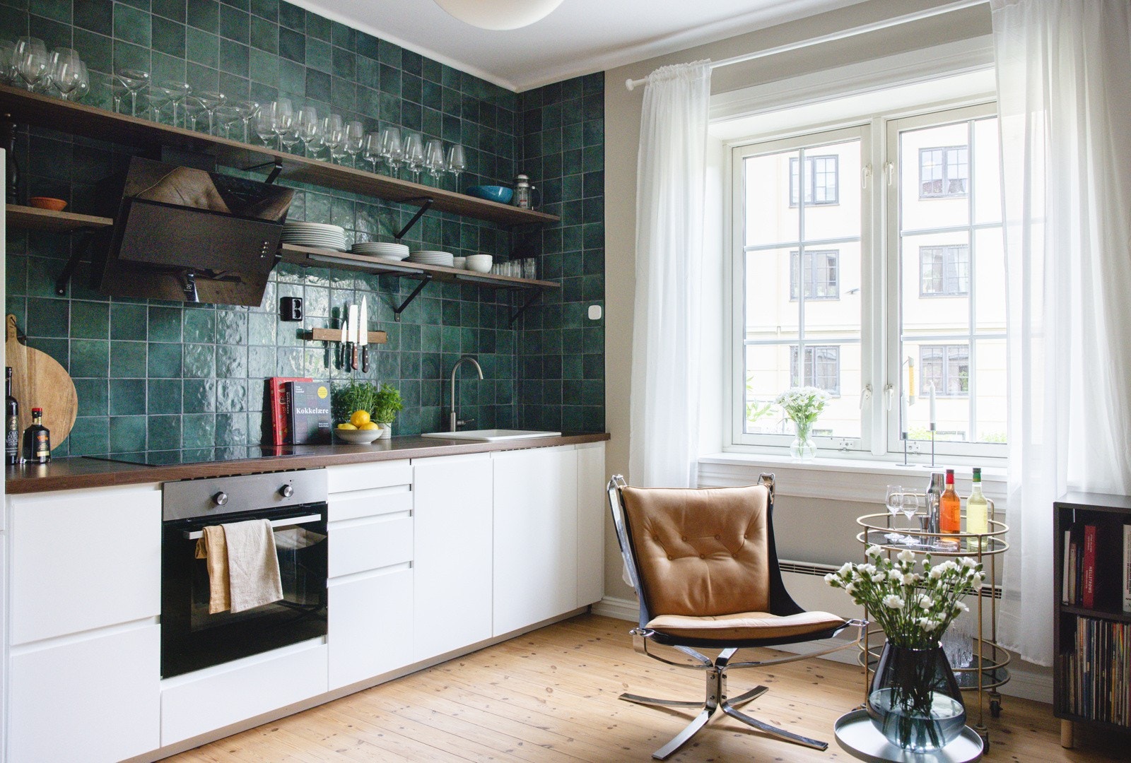 Kjøkkeninnredningen er fra 2016 og av velkjente merket IKEA. Galleribilde