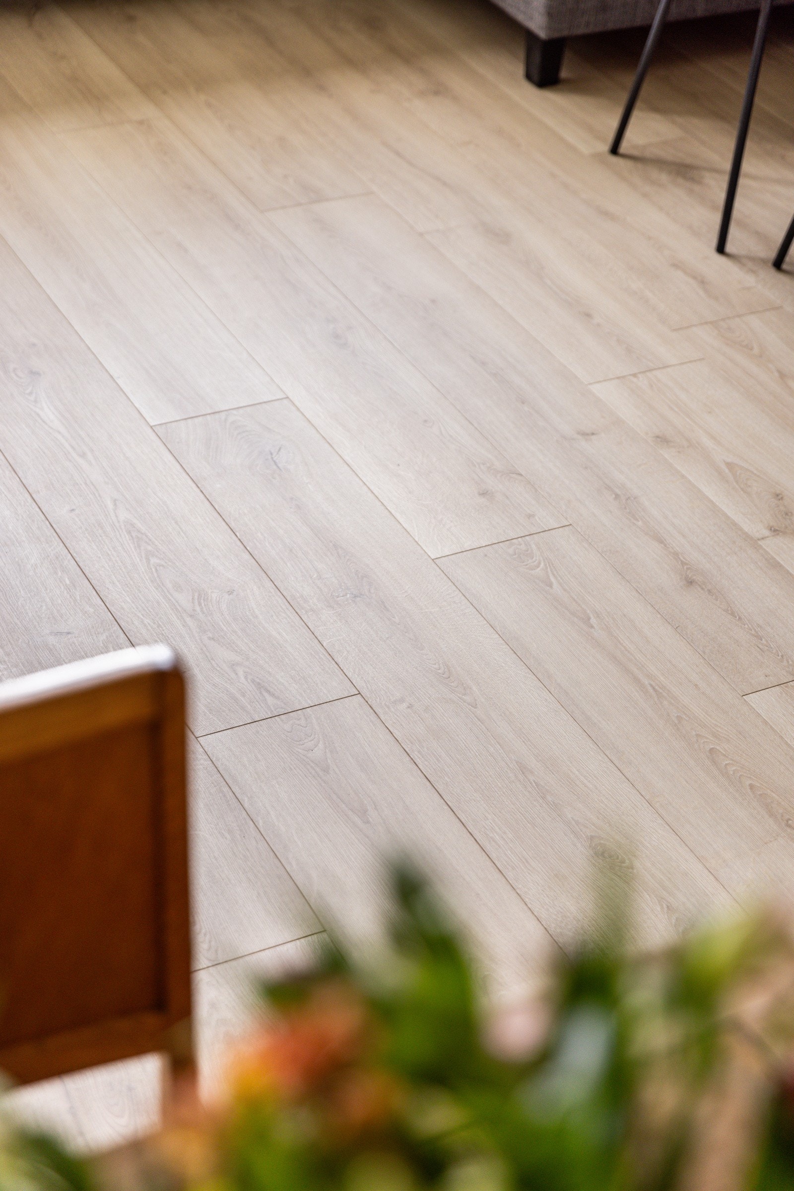 For et par år siden ble det lagt pent nytt gulv og overflatene ble malt i tidsriktige farger. Galleribilde