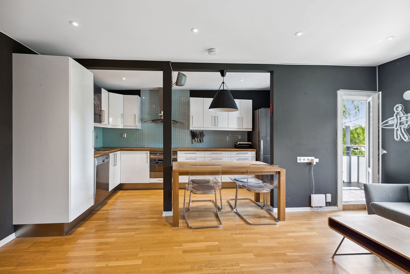 Kjøkken fra stue Galleribilde