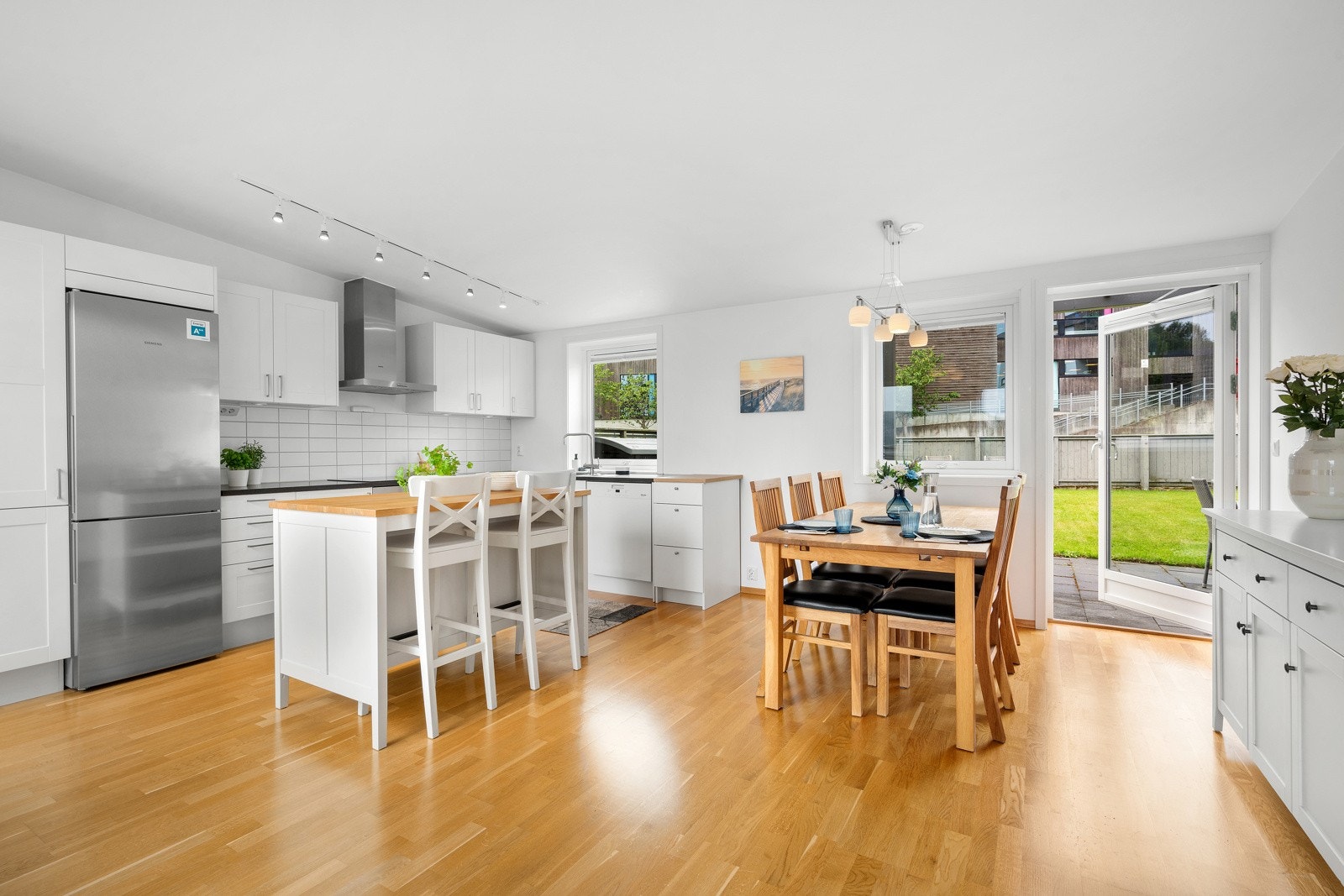 Kjøkkenet er et flott Marbodal kjøkken. Galleribilde