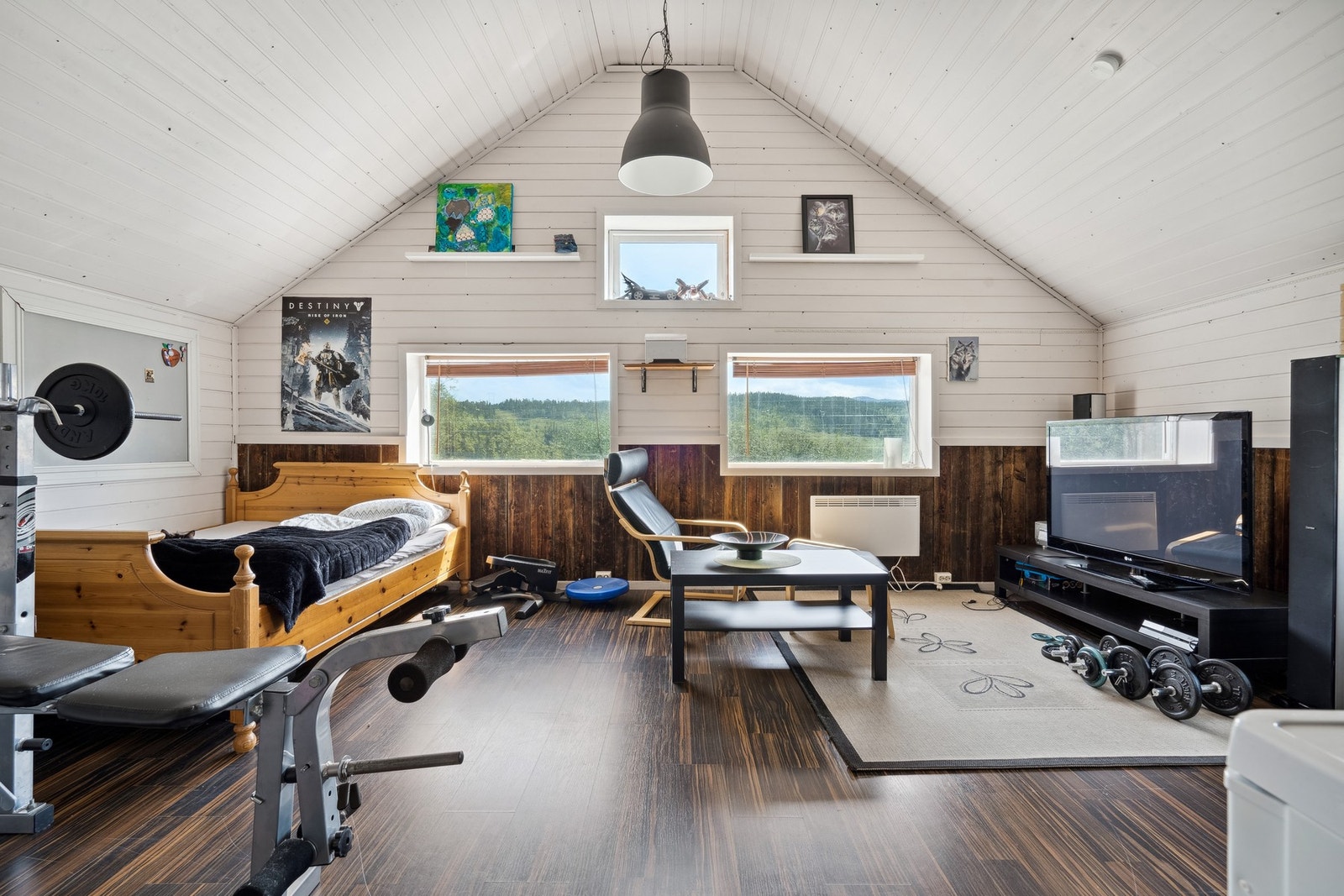 Innredet rom på låven. Galleribilde