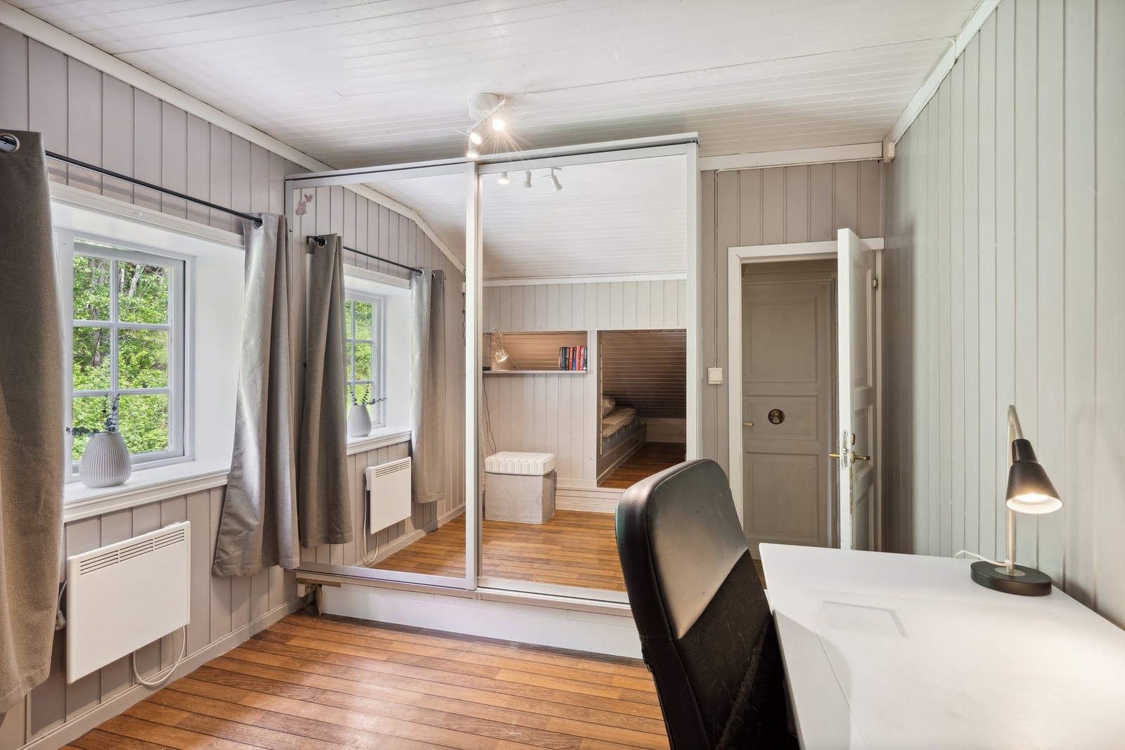 Boligen har totalt 4 gode soverom. Galleribilde