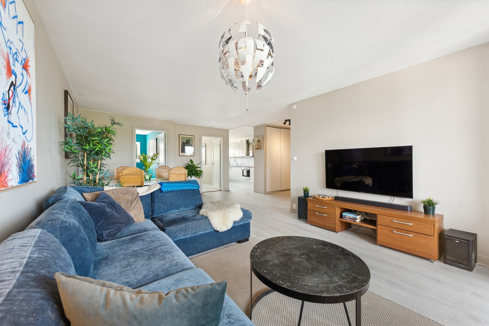 Nye flater 2023. Det er gjort flere tiltak for heving av isolering i leiligheten. Galleribilde