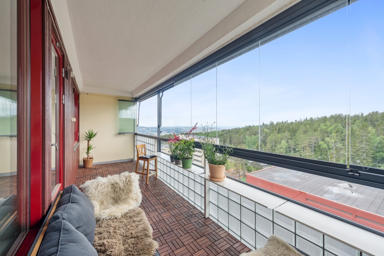 Her kan du nyte solrike dager og lune kvelder. Galleribilde