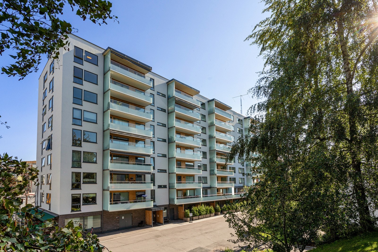 Bygget fikk nye vinduer i 2020, fasade og balkong ble rehabilitert fra 2020-2021 og oppgangene ble pusset opp i 2023. Galleribilde