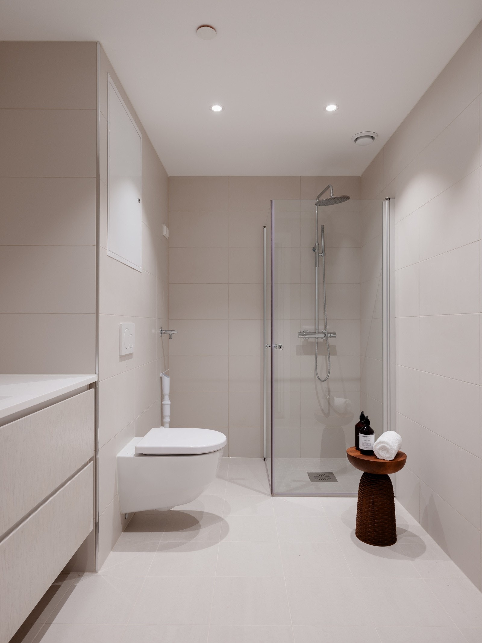 Tilvalg og materialer er nøye sammensatt for et gjennomført og helhetlig uttrykk. Galleribilde