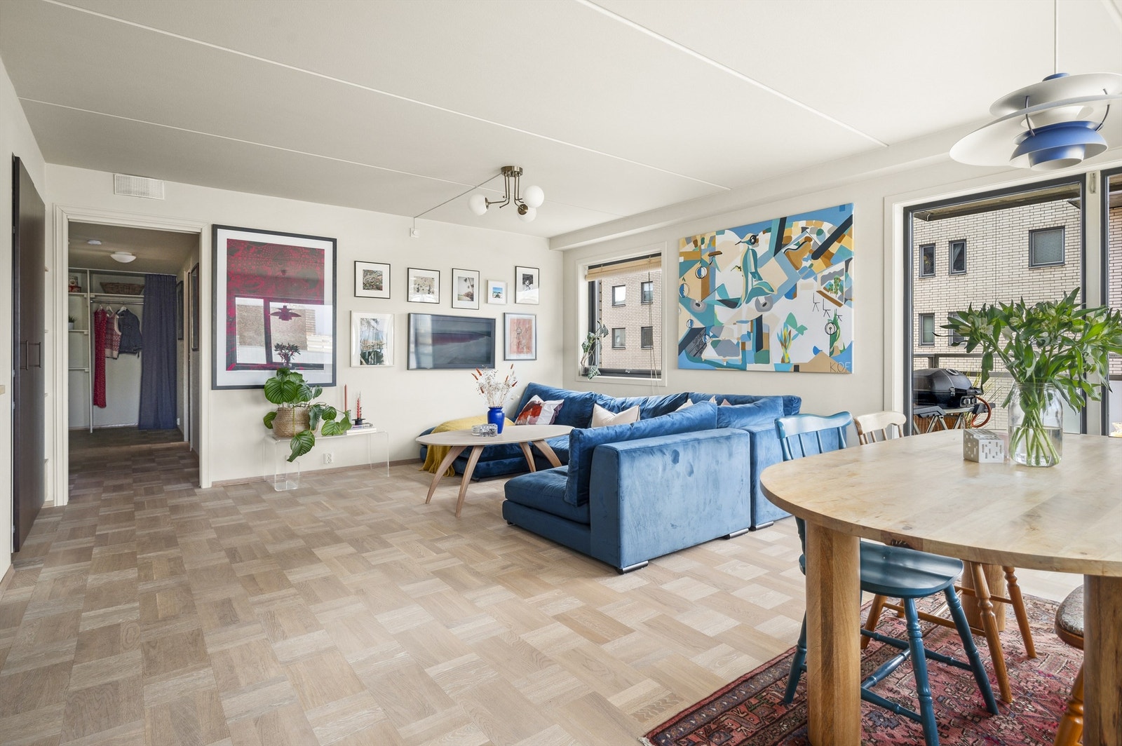 Nora Larsen Rørvik v/ Eiendomsmegler Krogsveen har gleden av å presentere Grenseveien 54! Galleribilde