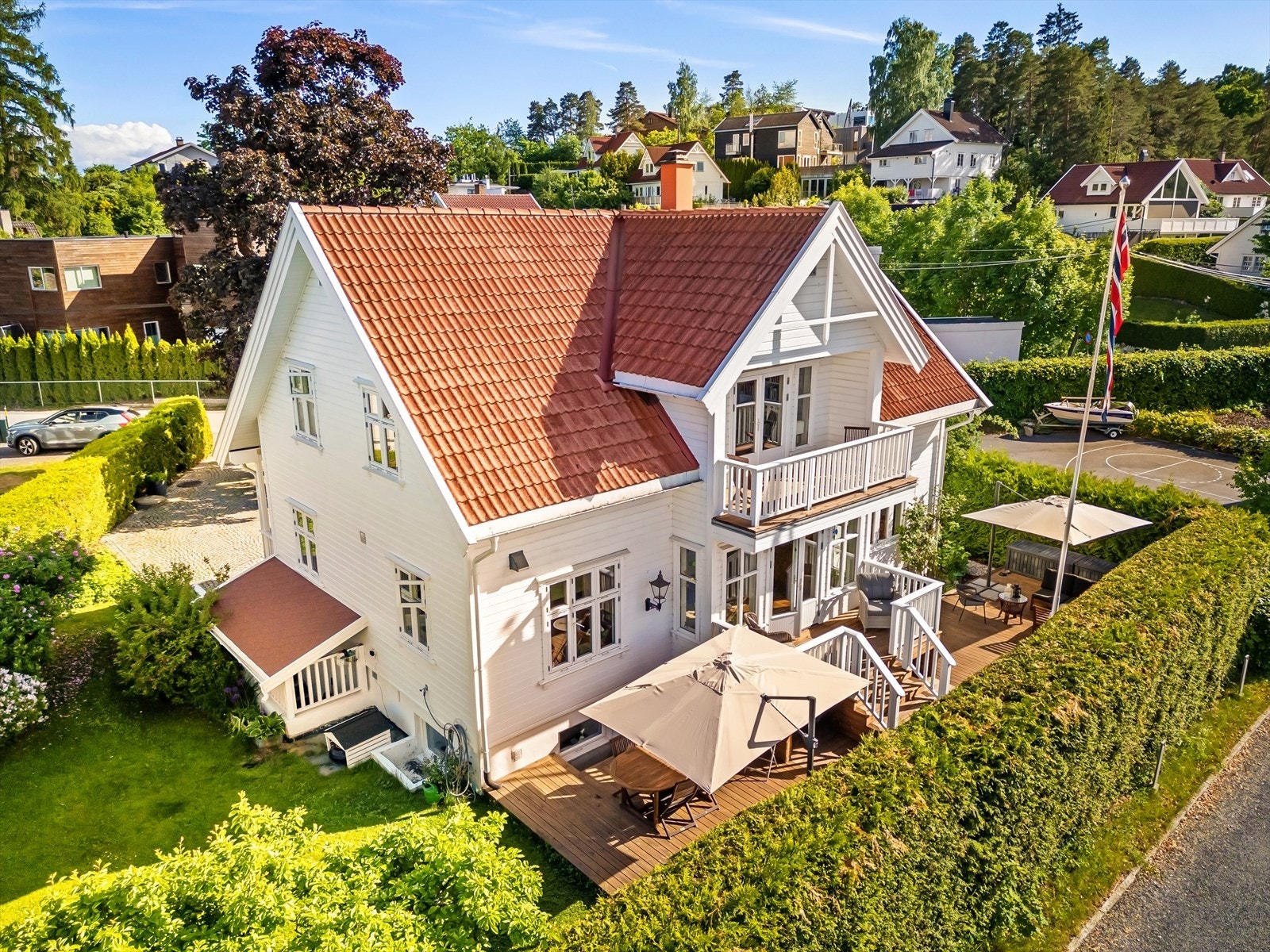 Velkommen til Bruksveien 45 presentert av Christian L. Mathiesen Galleribilde