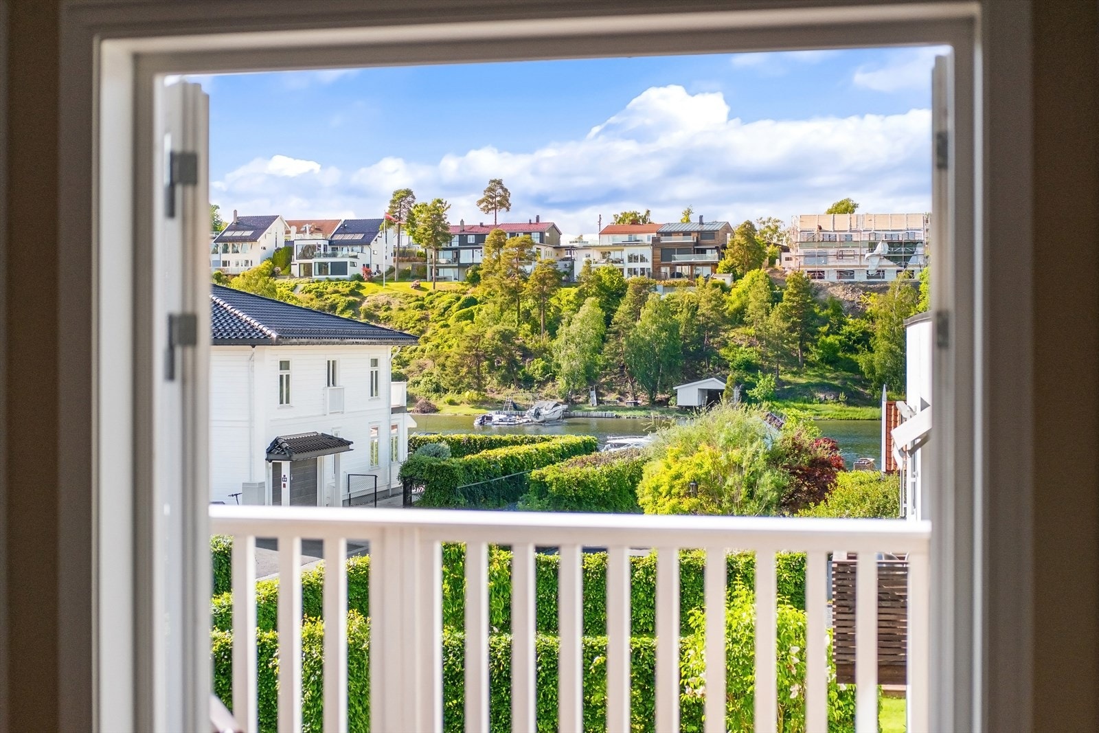 Flott sjøutsikt mot Hundsundet Galleribilde