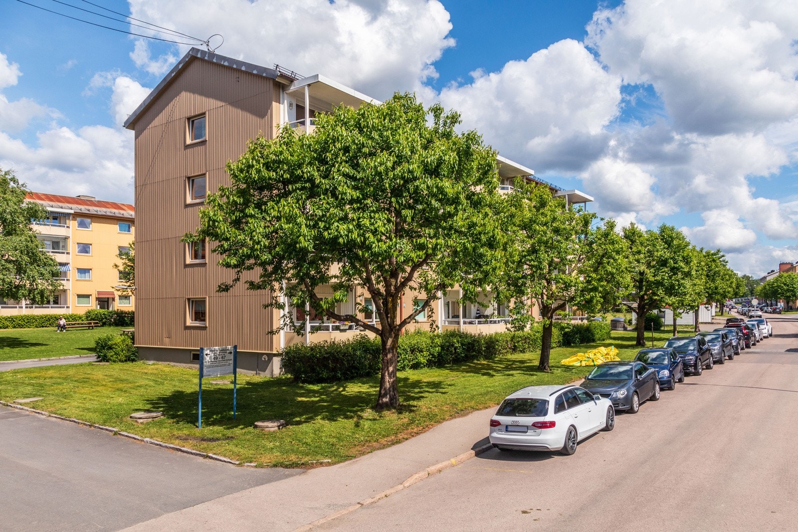 Leiligheten ligger sentral og tilbaketrukket i en rolig blindvei på Ulven. Galleribilde