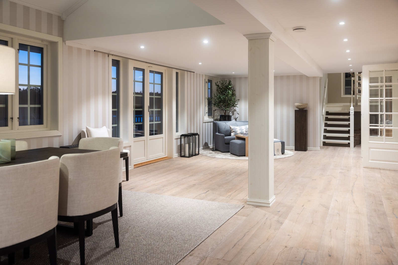 Dekorativ belysning. Galleribilde